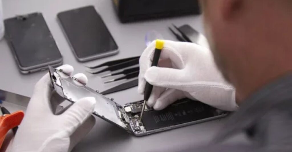 Repair Your iPhone with Apple 