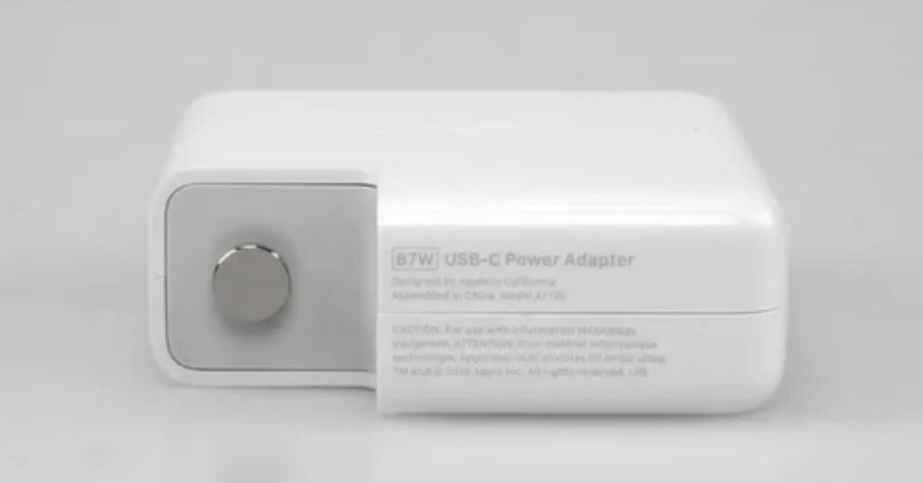 iPhone 16 Series Recommended Power Adapter 